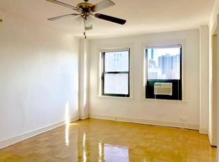 2118 N Halsted St, Chicago, IL 60614