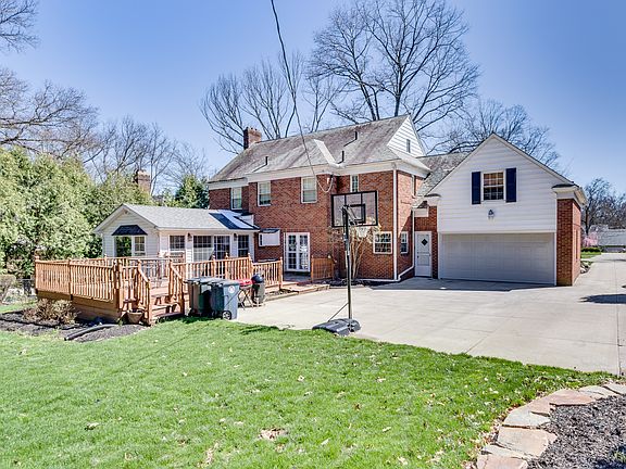 5th image of 699 Sunnyside Ave