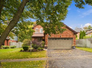 25 Coulton Ct, Whitby, ON L1N 7A9