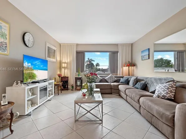 400 S Cypress Rd APT 424, Pompano Beach, FL 33060