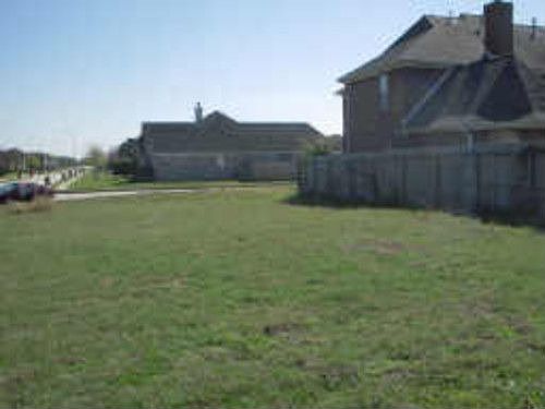 1st image of 2206 E Reata Dr
