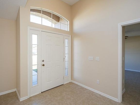 3rd image of 134 Cypress View Ln