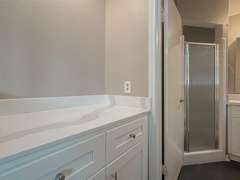 11406 High Star Dr — Photo 34