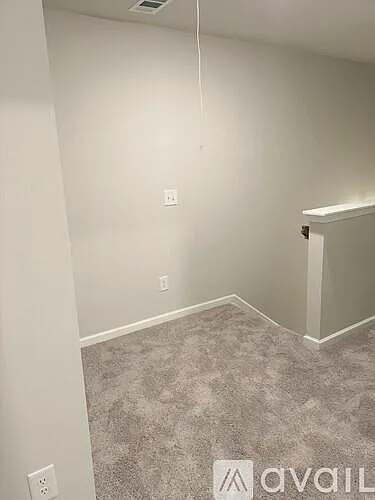 200 Turner Ln — Photo 10