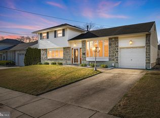 233 Roberts Ave, Bellmawr, NJ 08031