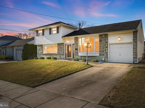 233 Roberts Ave, Bellmawr, NJ 08031