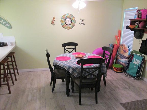 4th image of 611 Poinsettia Ave APT 202