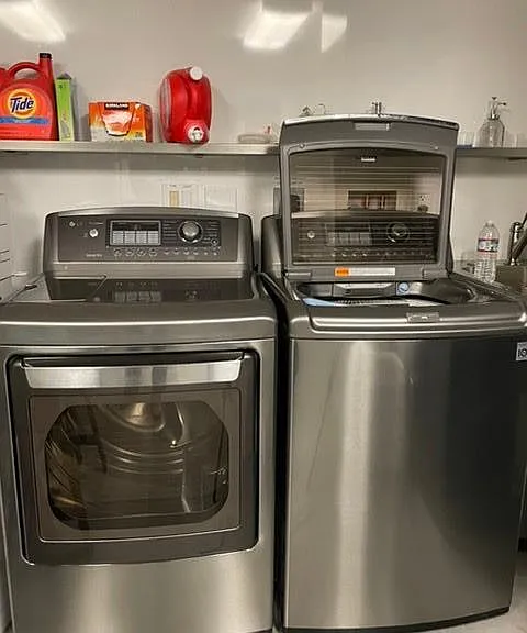Washer & dryer