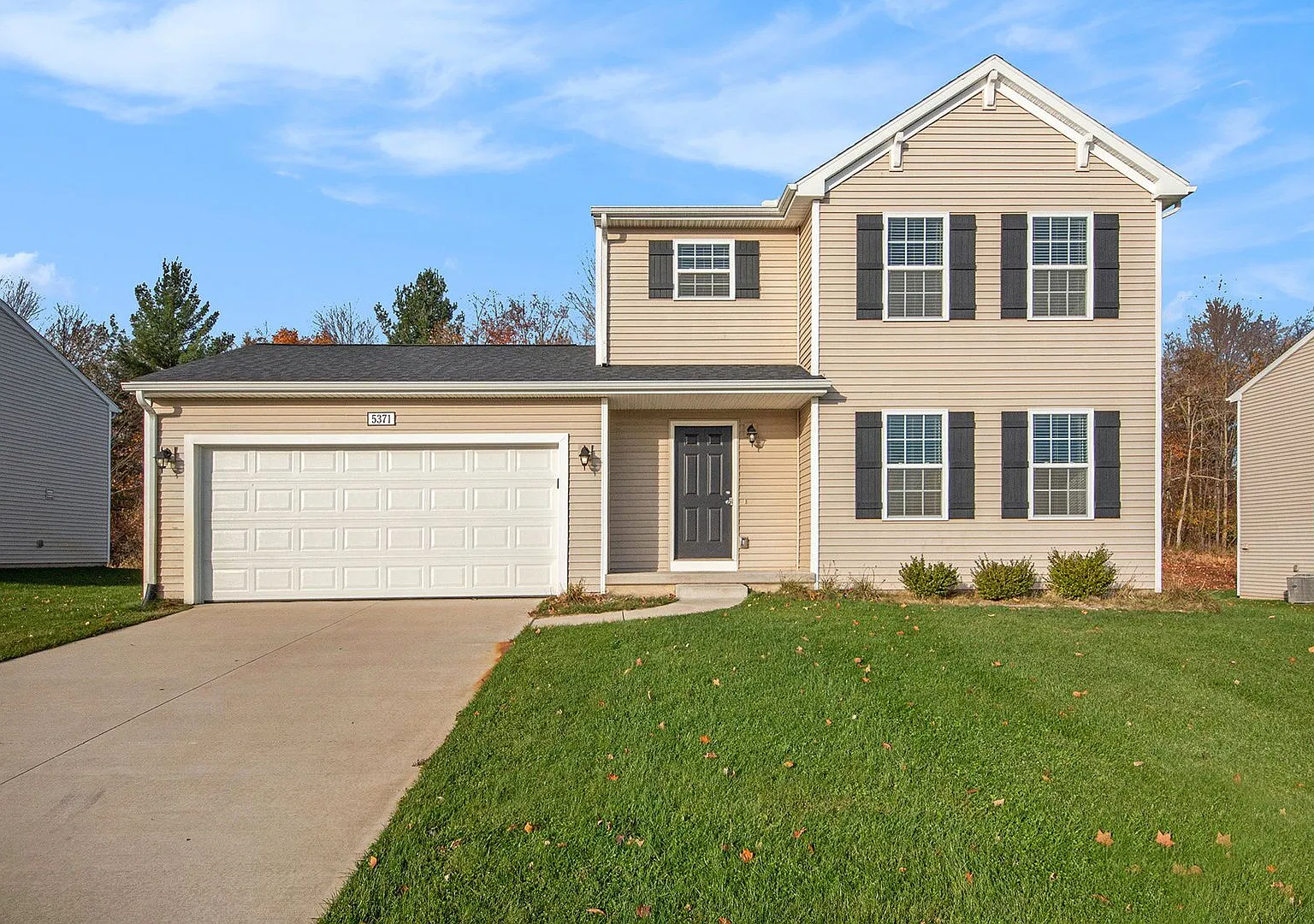 119 Iris Ct — Photo 1