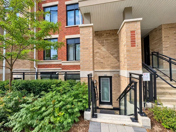 58 Elizabeth St S, Richmond Hill, ON