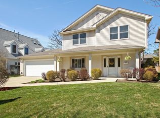 4716 Linden Ave, Glenview, IL 60025