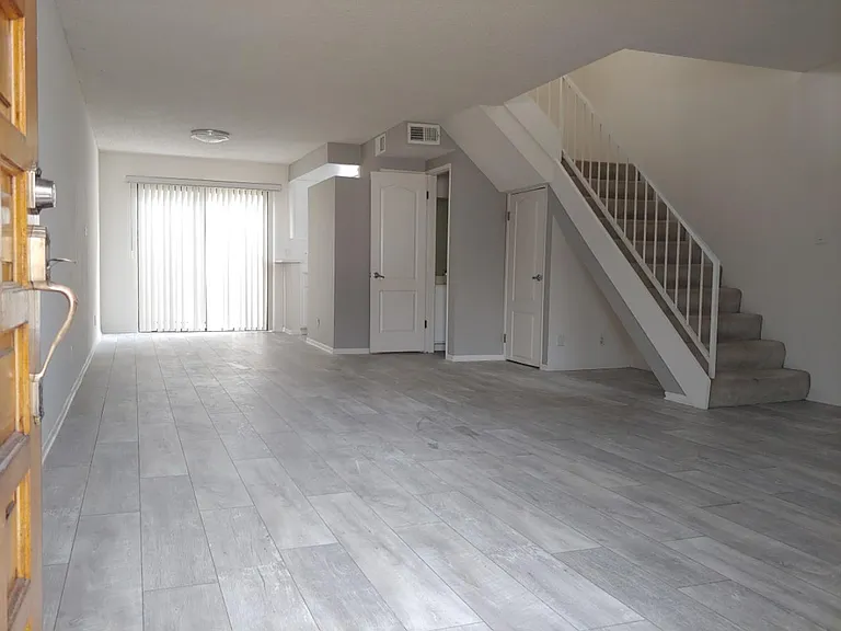 Bright Living Room- view from entrance