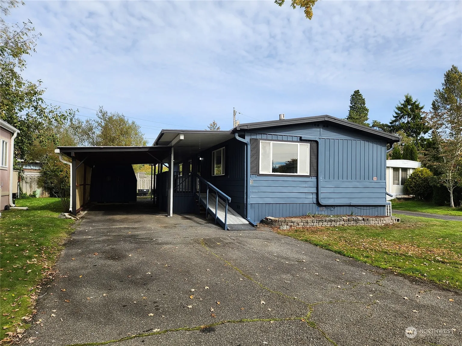 2400 Donovan Avenue #38 photo 1