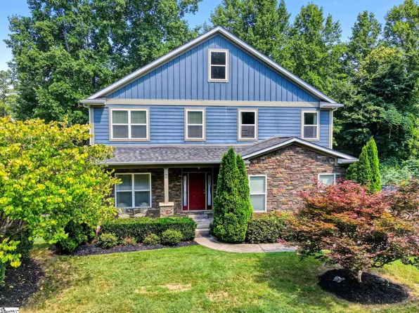 15 Lord Byron Ln, Travelers Rest, SC 29690