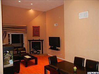 4th image of 522 N Jackson St APT 305
