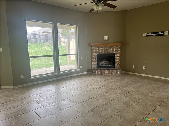 4th image of 10001 Diana Dr