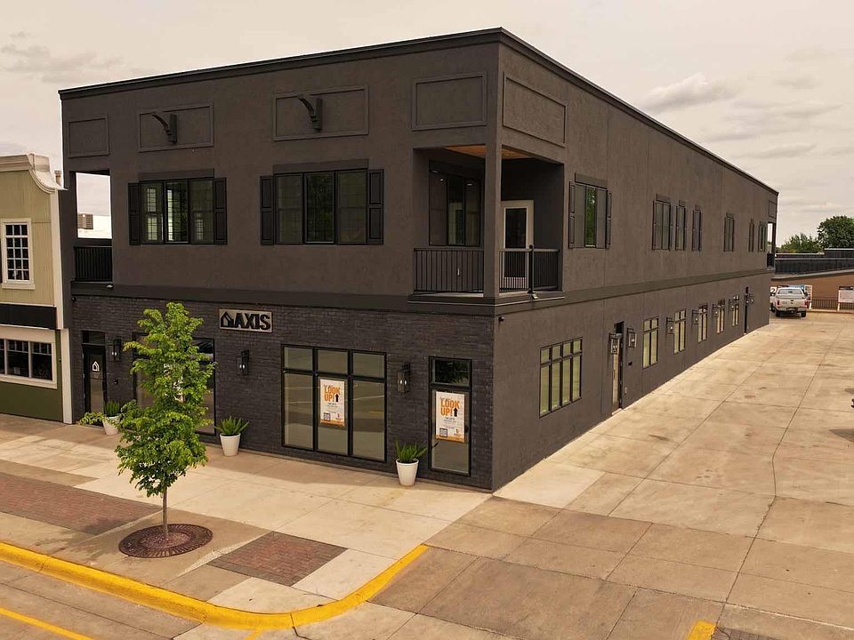 1st image of 117 Central Ave SE #204