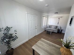 8901 1/2 Holmes Ave, Los Angeles, CA 90002