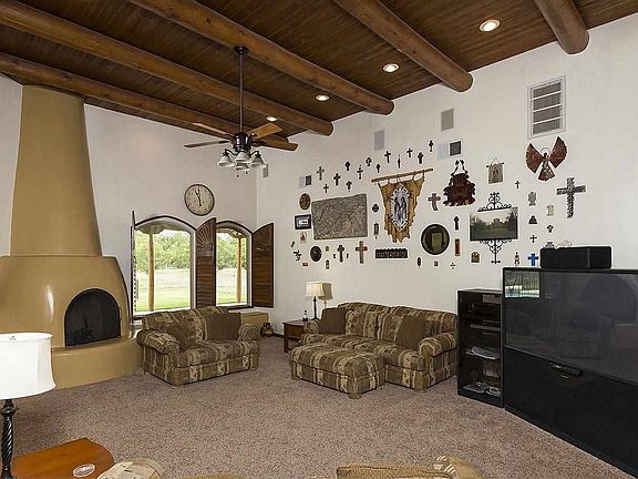 2nd image of 2040 Sun Valley Ln
