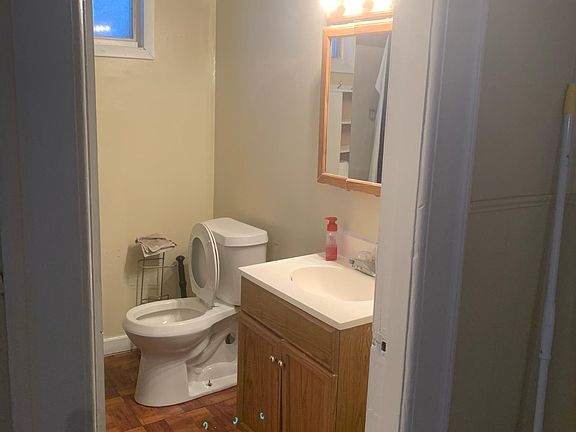 4th image of 7421 Clement Ave
