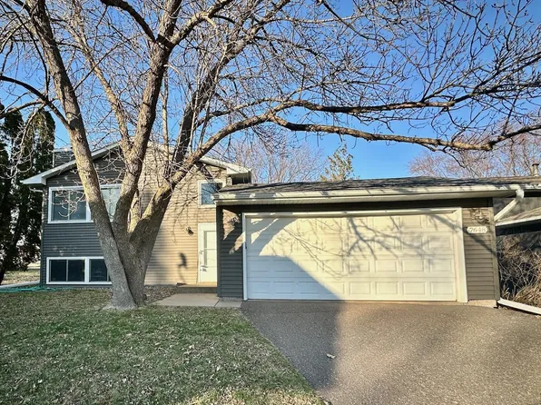 7648 Capetown Plz, Woodbury, MN 55125