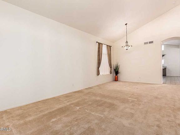 3rd image of 36787 W Leonessa Ave