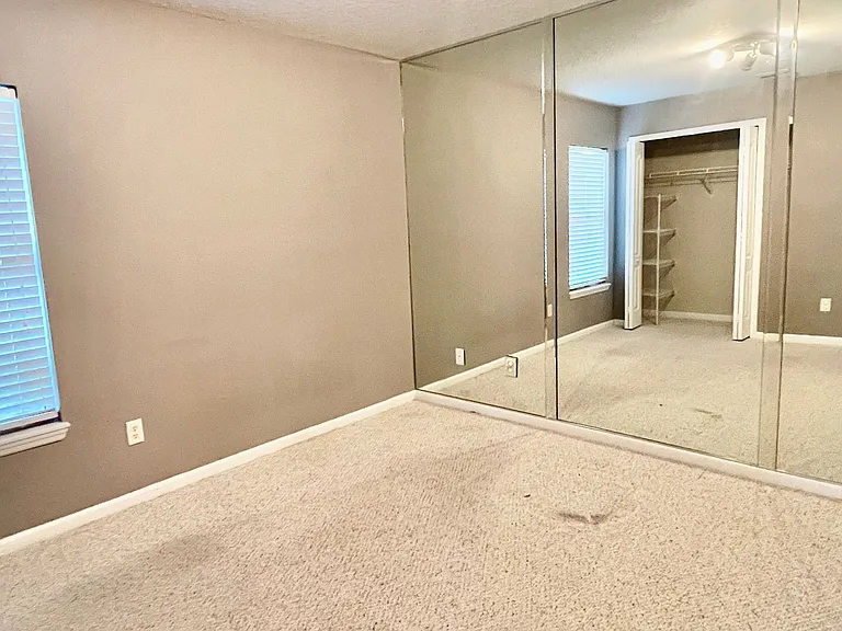 3037 Captiva Bluff Cir — Photo 31
