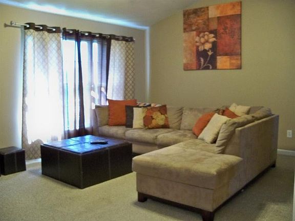 4th image of 653 Sherard Cir #655