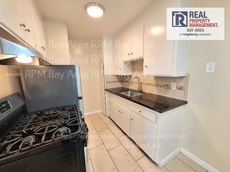 2030 Clarmar Way — Photo 6