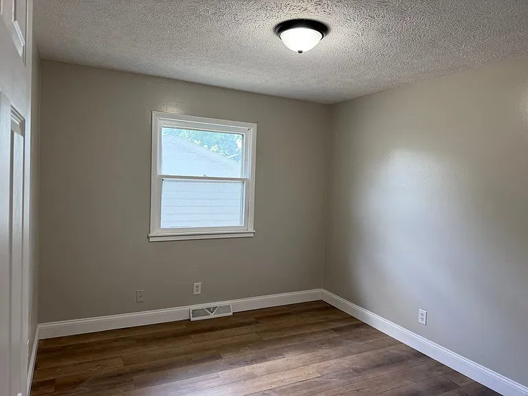 24 Villanova Dr — Photo 14