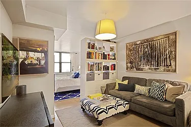 Rented by R New York