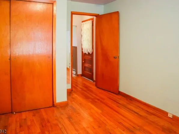 303 Preakness Ave, Paterson City, NJ 07502