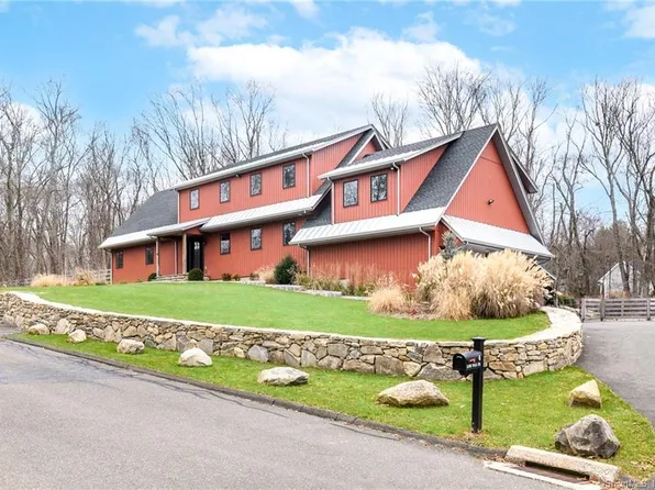 4 Long Wall Road, Redding, CT 06896