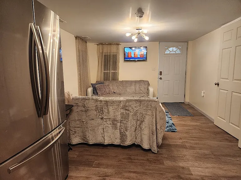 109 Curtis Ave — Photo 14