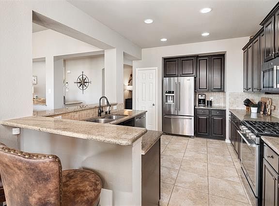 5th image of 5105 Grovewood Dr