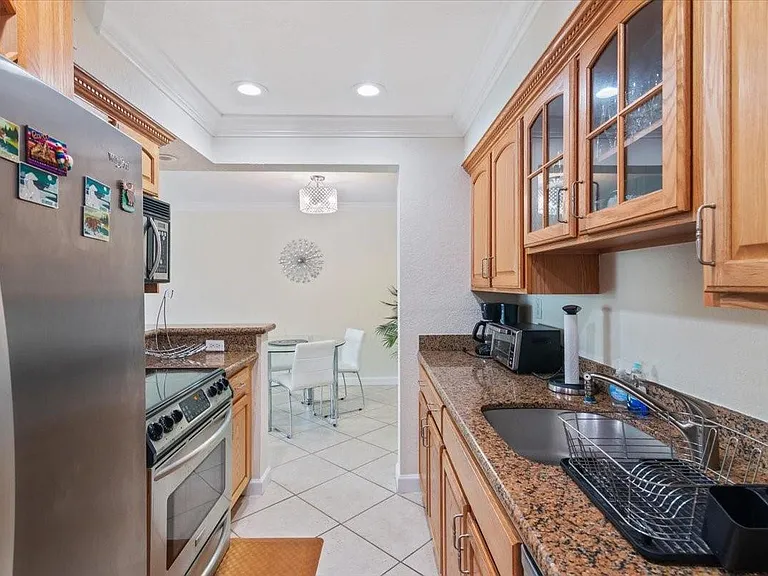 1515 E Broward Blvd #403 — Photo 2