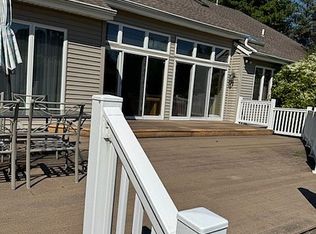 26 Miller Farms Dr, Miller Place, NY 11764