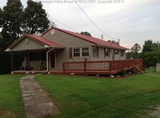 541 Antioch Rd, Red House, WV 25168