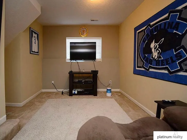 19425 W St — Photo 18