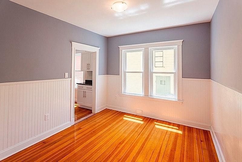 2nd image of 17 Kelly Rd