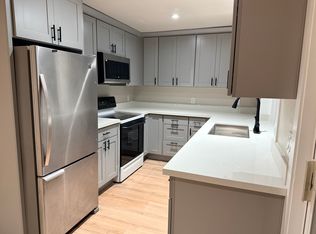 1027 165th Pl NE, Bellevue, WA