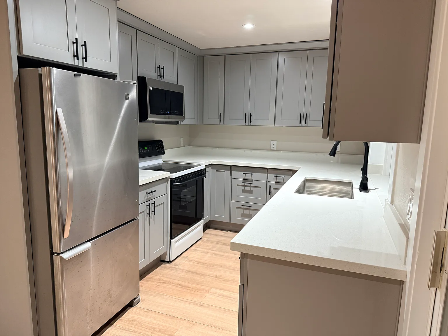 1027 165th Pl NE photo 1