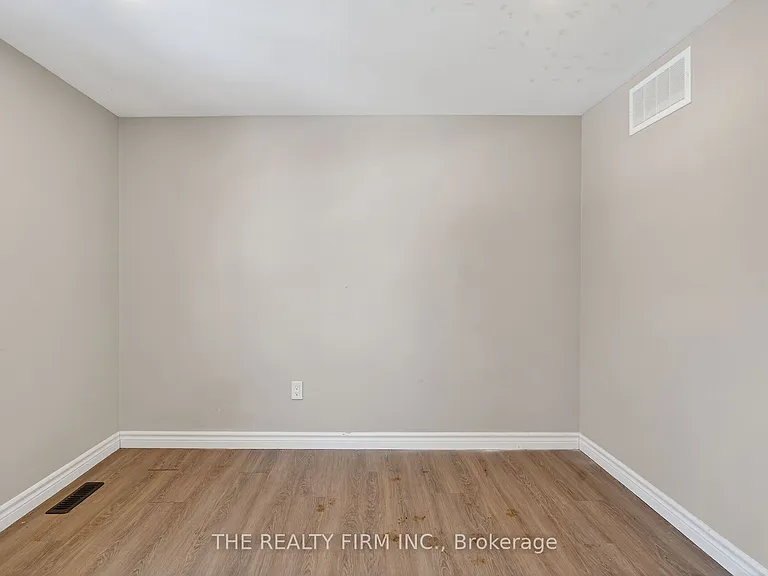 312 Piccadilly St #4 — Photo 11