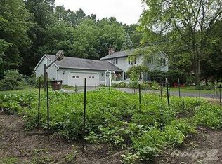 1193 Jeffrey Ln, Saline, MI 48176