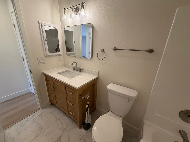 403 Requeza St #G10 — Photo 17
