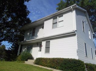 6108 Silver Lake Trl, Cary, IL 60013