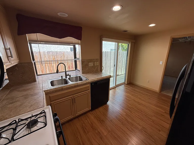 10181 Darling Rd — Photo 7