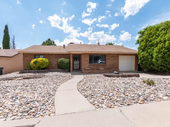 1505 Willys Knight Dr NE, Albuquerque, NM 87112