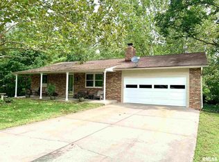 394 Lake Dr, Murphysboro, IL 62966