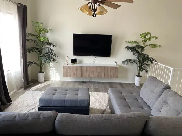 5513 W Ivanhoe St, Chandler, AZ 85226